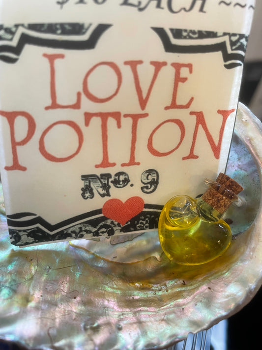 Love potion No. 9 oil